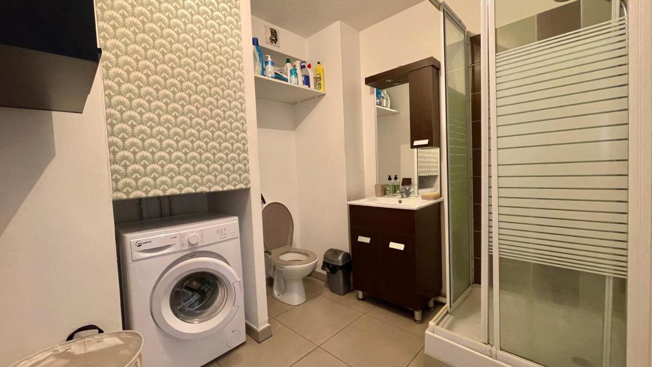 סיינט דניס Studio Cosy Tout Equipe - Idealement Situe מראה חיצוני תמונה